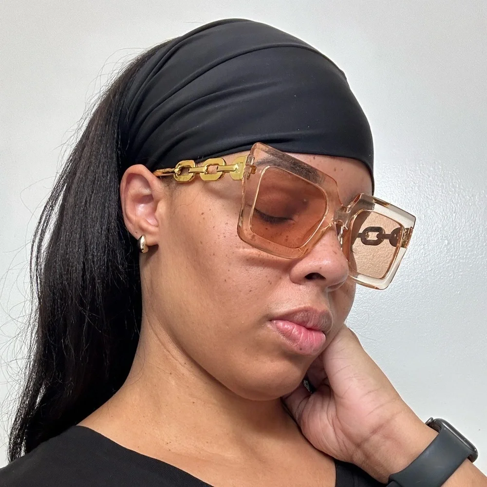 ✨ Rosé All Day Babe Sunglasses – Pink Gold Chainlink Glam - Picture 4 of 4
